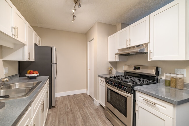 Photo - Tesota Four Hills