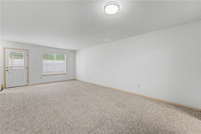 Photo - 1366 E Sequoyah Ct