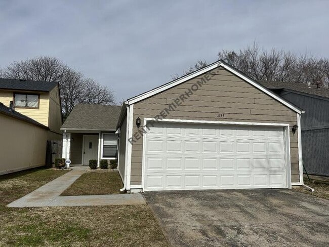 1533 E 67th Pl. Tulsa, OK 74136 - 1533 E 67th Pl. Tulsa, OK 74136 House