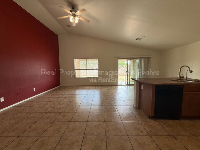 Photo - 1225 W Shumway Farm Rd
