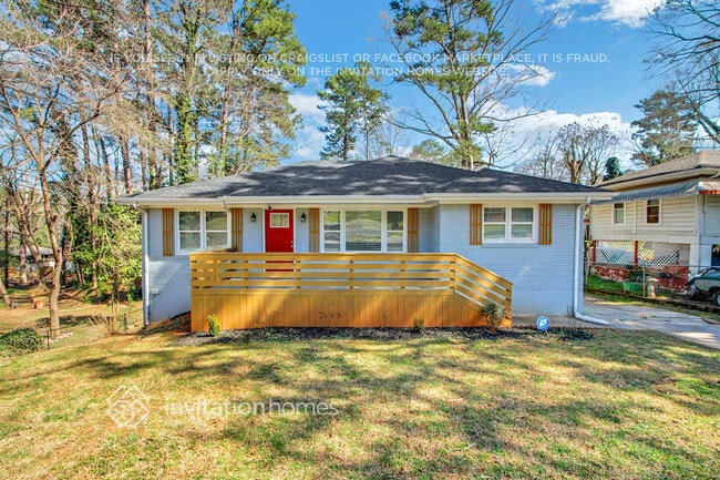 Building Photo - 2122 Holly Hill Dr