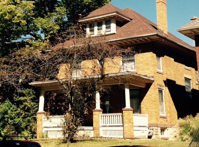 Building Photo - 208 Frambes Ave Rental