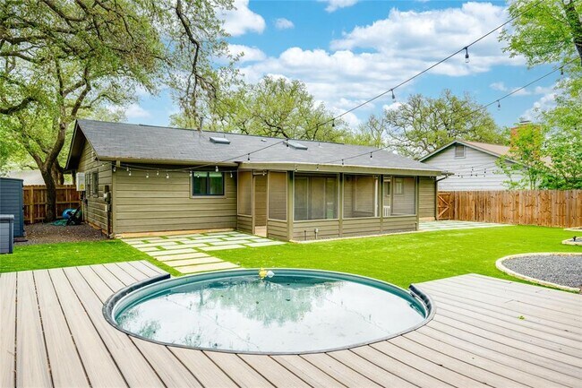 Photo - 2305 Falcon Hill Dr