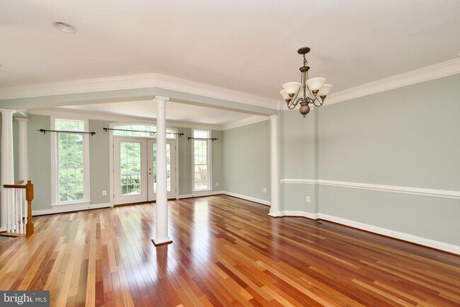 Photo - 6411 Velliety Ln