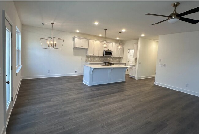Photo - 5049 Greentree Dr