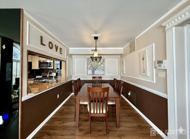 Photo - 3103 Commons at Kingswood Dr