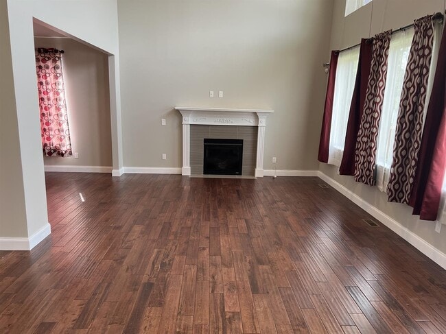 Photo - 3272 Rockhaven Ave Apartment