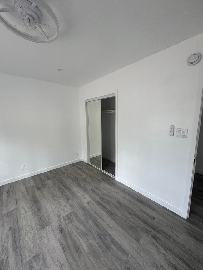 311 S Ave 59 Unit 1