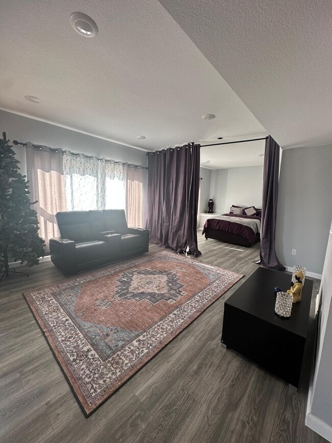 Photo - 148 Cortona Pl