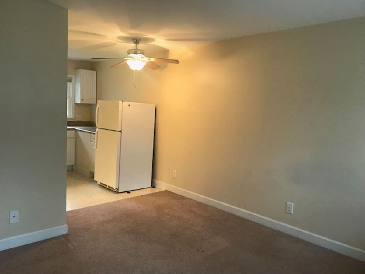 Photo - Great location? Check! Greater Price? Check!!