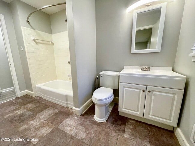 Photo - 8113 Clematis Ln
