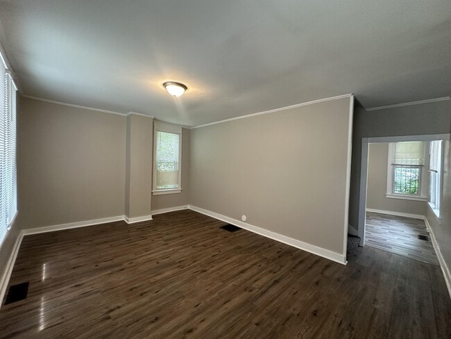 Photo - 3828 E 11th St