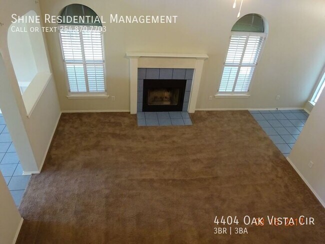 Photo - 4404 Oak Vista Cir