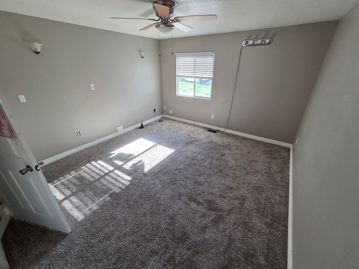 Photo - 1609 S Middle Creek Ct