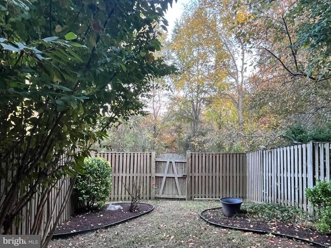 Photo - 230 Connery Terrace SW