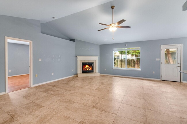 Photo - 210 S Shore Dr