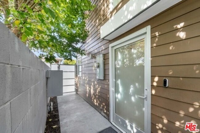 Photo - 7198 Formosa Fusion Ct