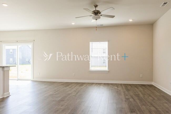 Building Photo - 3420 Quintana Dr Rental