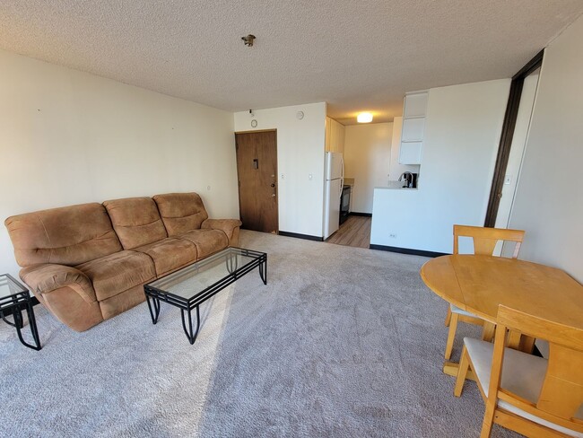Building Photo - Central AC, Great Location, Washer, Dryer Rental