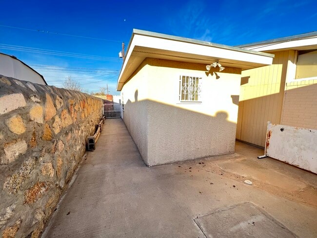 Photo - 2713 Fir St Unit B