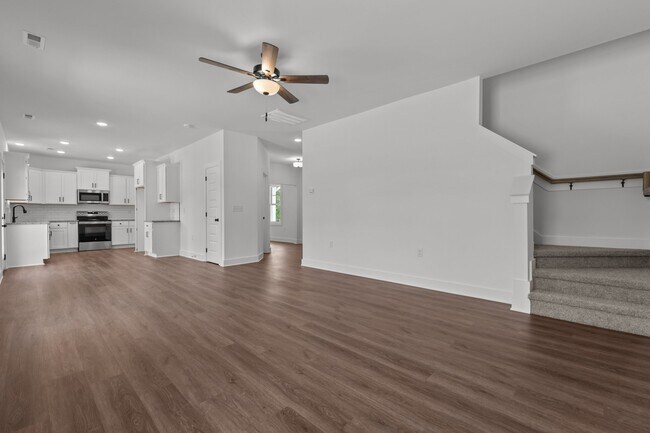 Photo - 1571 Scull Rd