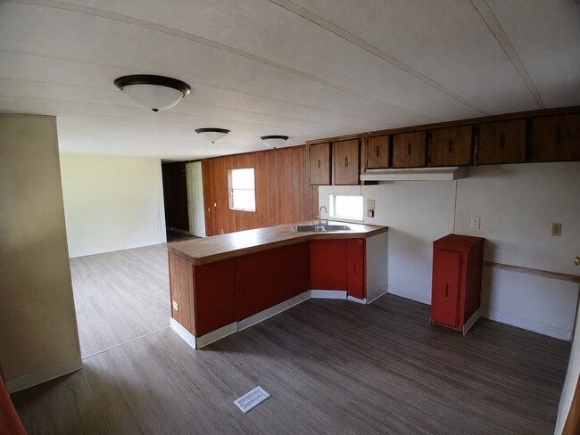 Building Photo - 1117 N State St