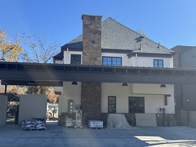 Photo - 4621 Locust Ln E