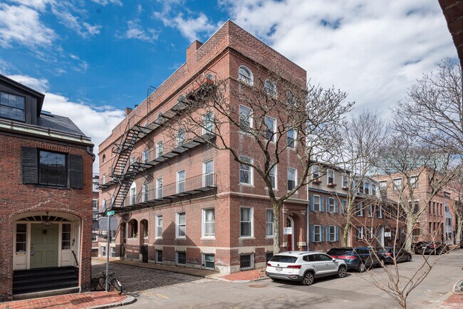 Photo - 29 Fayette St Unidad 21