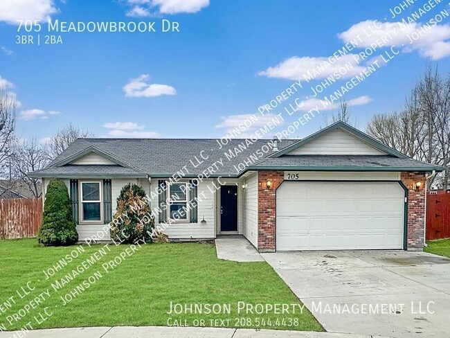 Building Photo - 705 Meadowbrook Dr