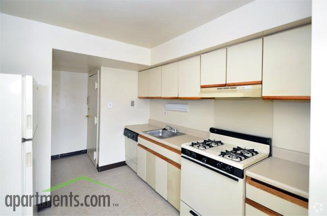 Kitchen - Hillcrest Oaks