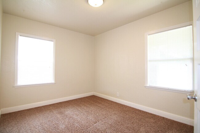 Photo - 1704 Sunset Ave
