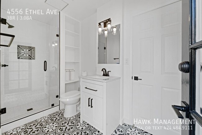 Photo - 4556 Ethel Ave