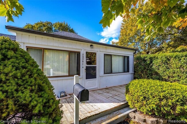 Photo - 26361 Parkington St