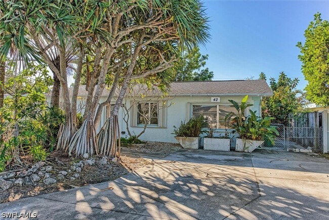 Building Photo - 42 4th St