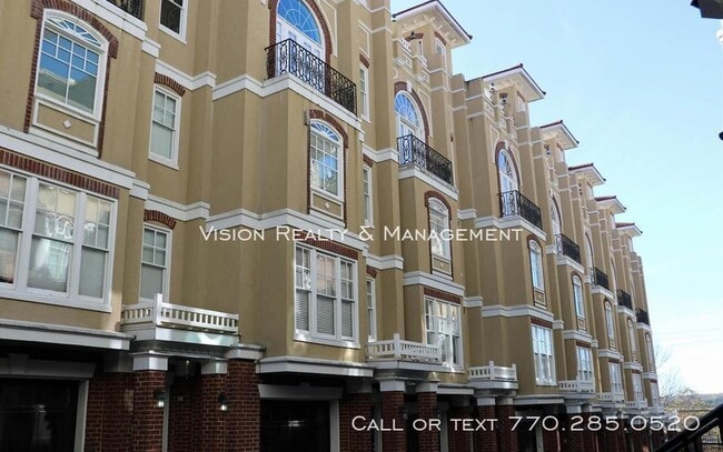 Photo - 829 Clifton Heights Ln NE