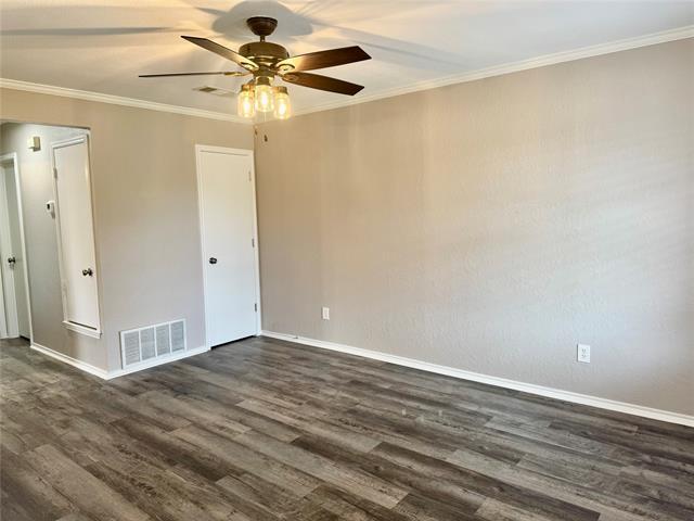Photo - 301 Shady Grove Dr