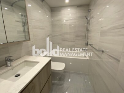 Photo - 488 W 58th Ave