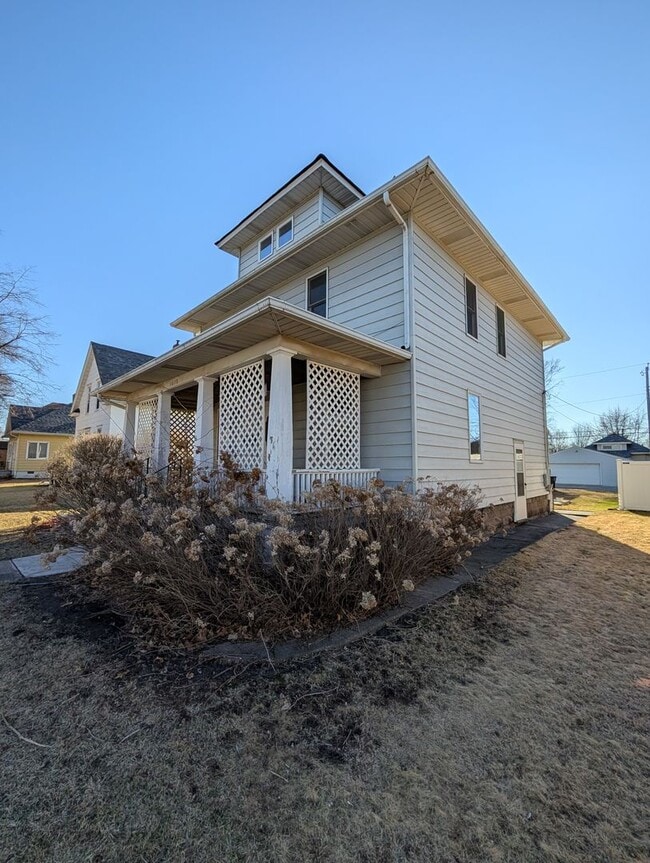Photo - Spacious 3 Bedroom Home in Rock Island Coming Soon!