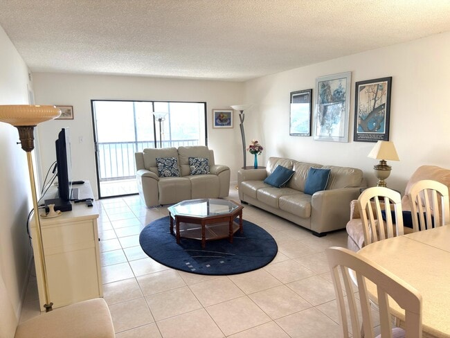 Photo - 7240 Huntington Ln Unit 704