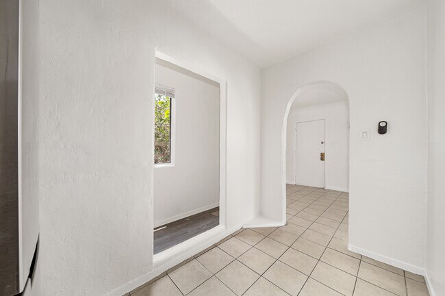 Photo - 5730 Aldama St Unit 5730