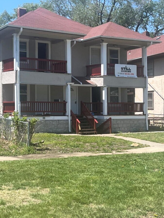 Photo - 703 SW Tyler St