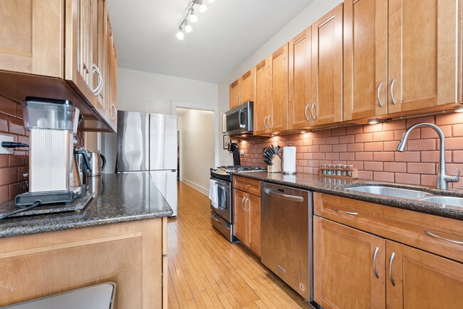 Photo - 5840 S Stony Island Ave Unit 3F