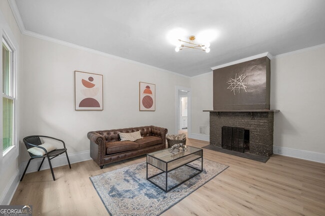 Building Photo - 590 Glen Iris Dr NE Rental