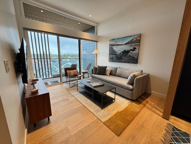 Photo - FURNISHED: UTILITIES PAID BY OWNER: NWX Br...