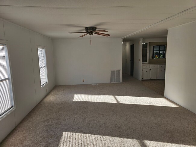 Photo - NICE & LARGE! 2 BEDROOM / 2 BATH MANUFACTURED HOME (55 + COMMUNITY - EAST ORLANDO)