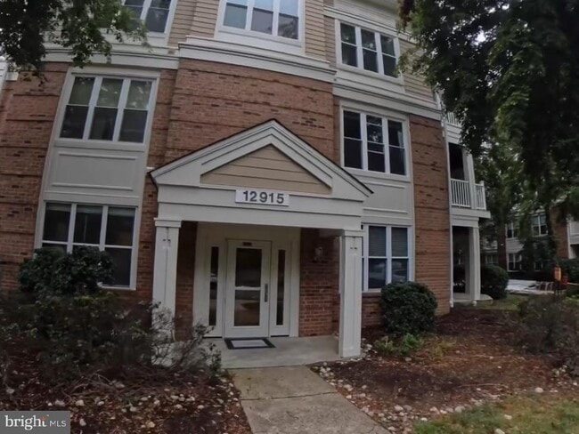 Building Photo - 12915 Alton Square Unit 106 Rental