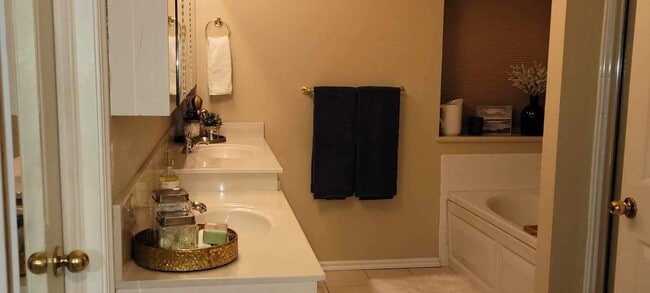Photo - 4 bed in Putnam City! New luxury plank flooring , carpet , paint and new electric range!