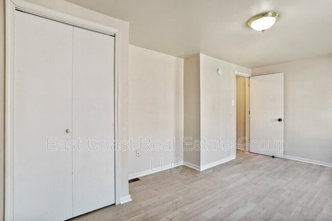 Photo - 2 Bedroom, 1 Bath, Central Air Conditioning, Washer Dryer in unit.