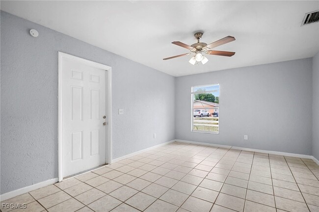 Photo - 5449 Tenth Ave