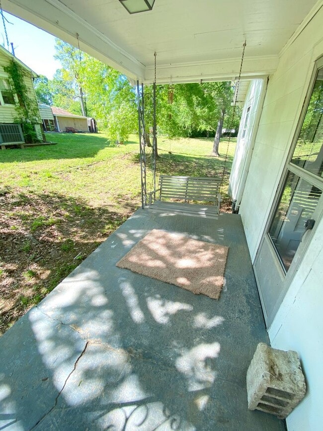 Photo - 2bd/1ba House w/ 2020 remodel in Kannapoli...